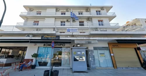 Πάτρα: Τραγελαφικές σκηνές με το ασανσέρ στην Τροχαία και μηνύσεις 30 Πάτρα: Τραγελαφικές σκηνές με το ασανσέρ στην Τροχαία και μηνύσεις