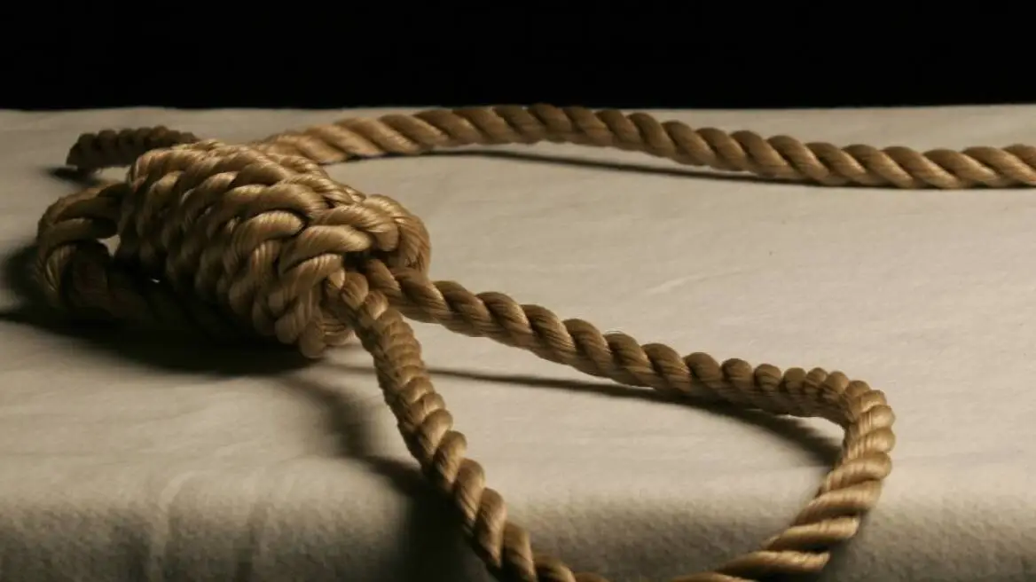 Ιράν: Εκτελέστηκε γυναίκα που είχε γεννήσει στη φυλακή και είχε δολοφονήσει τον άνδρα της 4 Ιράν: Εκτελέστηκε γυναίκα που είχε γεννήσει στη φυλακή και είχε δολοφονήσει τον άνδρα της