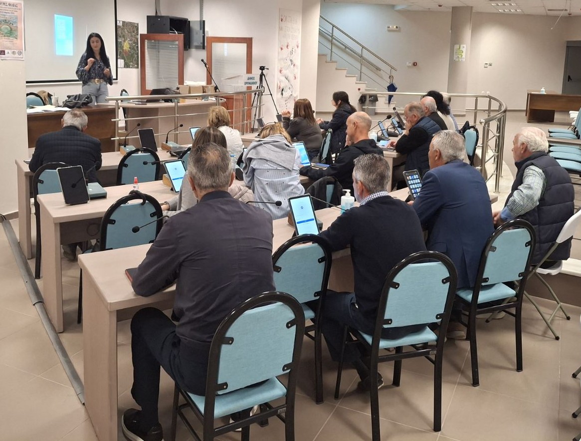Το σεμινάριο «Ψηφιακή Σύνδεση: Η 3η Ηλικία στην εποχή της Τεχνολογίας» στην Χαλανδρίτσα ΦΩΤΟ 4 Το σεμινάριο «Ψηφιακή Σύνδεση: Η 3η Ηλικία στην εποχή της Τεχνολογίας» στην Χαλανδρίτσα ΦΩΤΟ