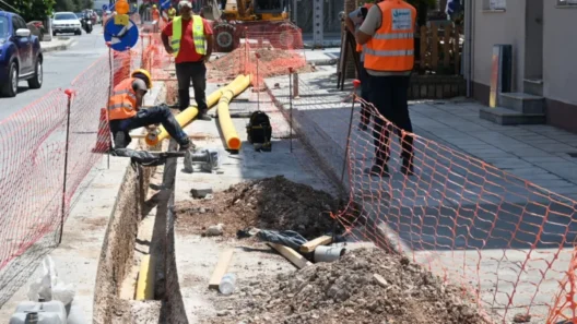 Πάτρα: Τριάντα μέρες ταλαιπωρίας, με τέσσερις εργάτες, για αγωγό φυσικού αερίου 39 Πάτρα: Τριάντα μέρες ταλαιπωρίας, με τέσσερις εργάτες, για αγωγό φυσικού αερίου