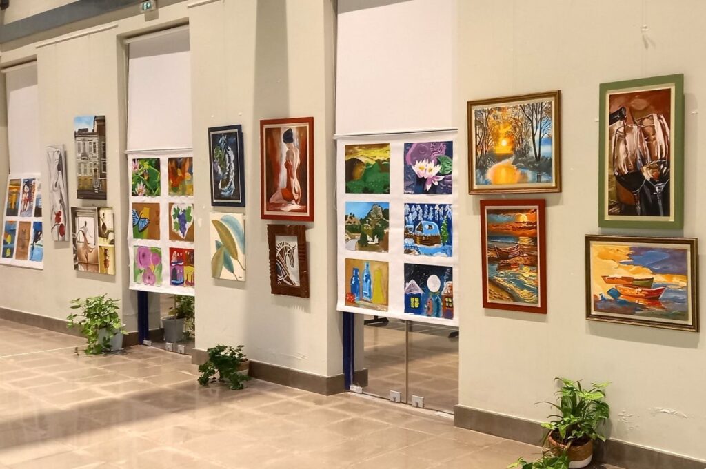 Η Έκθεση Ζωγραφικής «Αισθήματα & Χρώματα» στον Πολυχώρο Πολιτισμού Αμαλιάδας ΦΩΤΟ 34 Η Έκθεση Ζωγραφικής «Αισθήματα & Χρώματα» στον Πολυχώρο Πολιτισμού Αμαλιάδας ΦΩΤΟ