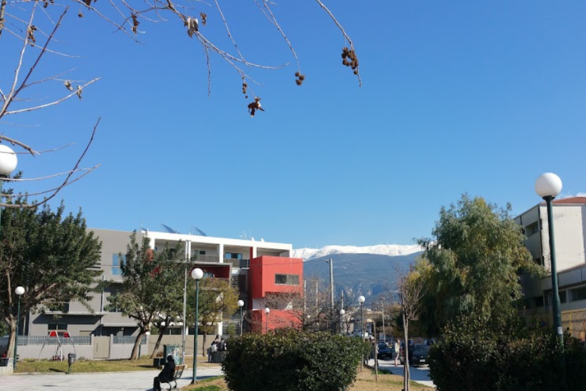 Πάτρα: Σοκ και οργή - Άγριος ξυλοδαρμός ηλικιωμένων στο σπίτι τους - Τους άφησαν αιμόφυρτους 30 Πάτρα: Σοκ και οργή - Άγριος ξυλοδαρμός ηλικιωμένων στο σπίτι τους - Τους άφησαν αιμόφυρτους