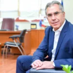 «Ψηλά το κεφάλι, ακόμα και όταν οι δυσκολίες περισσεύουν»
