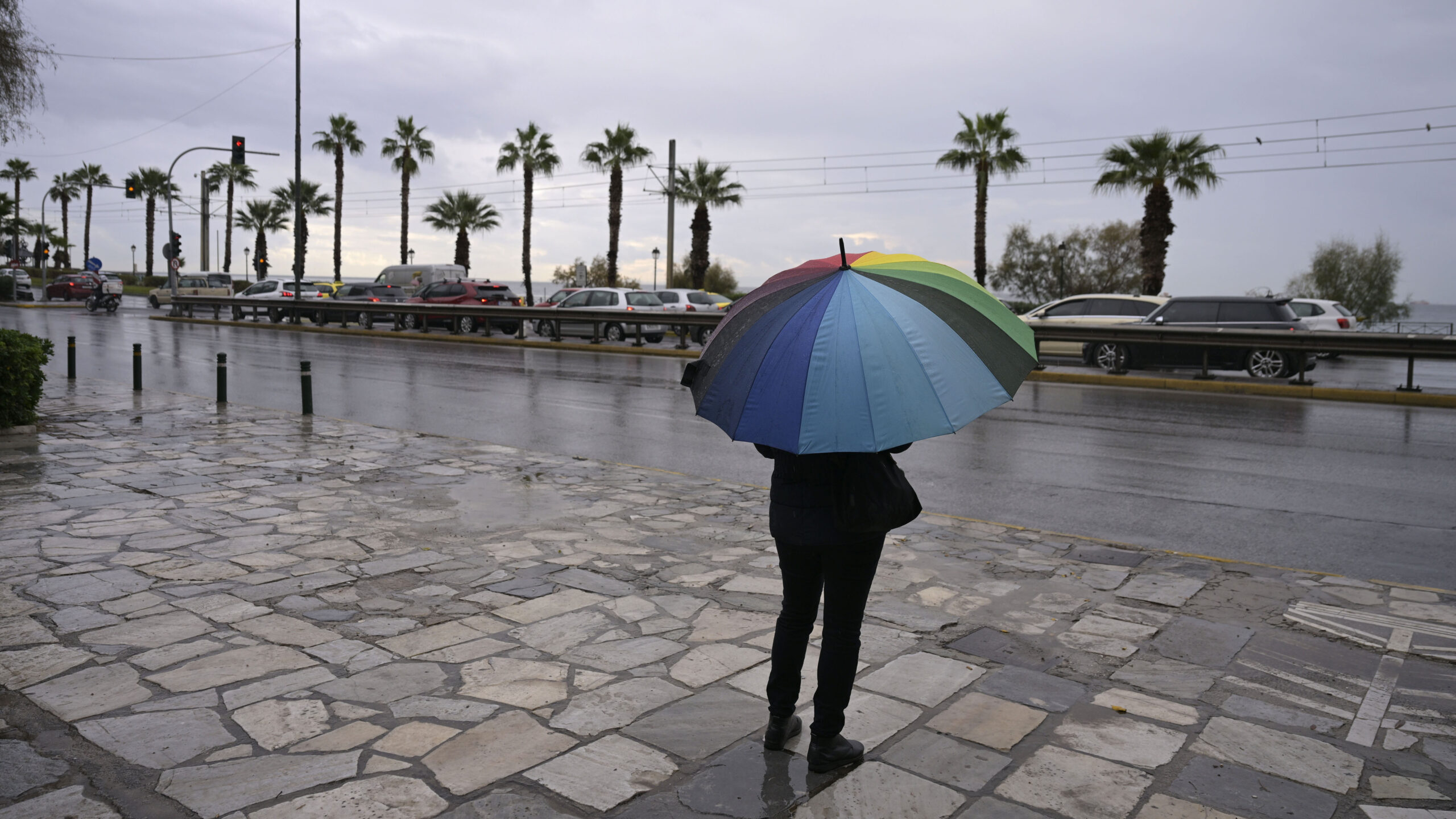 Αχαΐα: Με ήλιο, ο καιρός, αλλά ίσως χρειαστεί και ομπρέλα