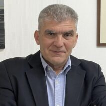 «Μας δουλεύουν μέσα στα μούτρα μας»