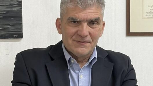 «Μας δουλεύουν μέσα στα μούτρα μας»