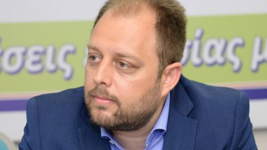 «Το ΠΑΣΟΚ παραμένει ιστορικός και θεσμικός πυλώνας» 36 «Το ΠΑΣΟΚ παραμένει ιστορικός και θεσμικός πυλώνας»