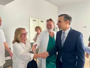 Πάτρα: Αιφνιδιαστική επίσκεψη του υφυπουγού Υγείας Μάριου Θεμιστοκλέους στο νοσοκομείο Ρίου ΒΙΝΤΕΟ