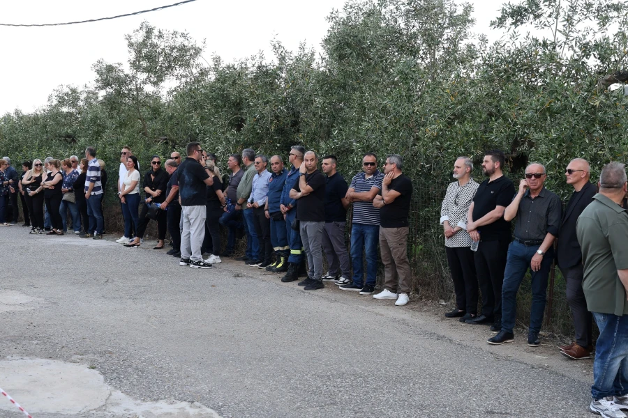 Γωγώ Μαστροκώστα: Σύσσωμη η τοπική κοινωνία του Ευηνοχωρίου Αιτωλοακαρνανίας στην ταφή της 32 Γωγώ Μαστροκώστα: Σύσσωμη η τοπική κοινωνία του Ευηνοχωρίου Αιτωλοακαρνανίας στην ταφή της