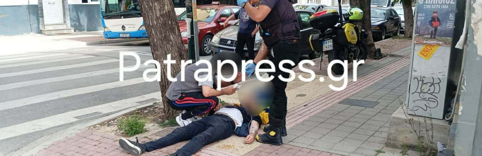 Πάτρα: Πτώση άνδρα στο κέντρο - Άμεσα στο σημείο οι Πρώτες Βοήθειες (ΦΩΤΟ)