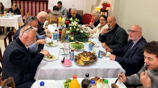 Γεύμα στο Άσυλο Ανιάτων Πατρών ΦΩΤΟ