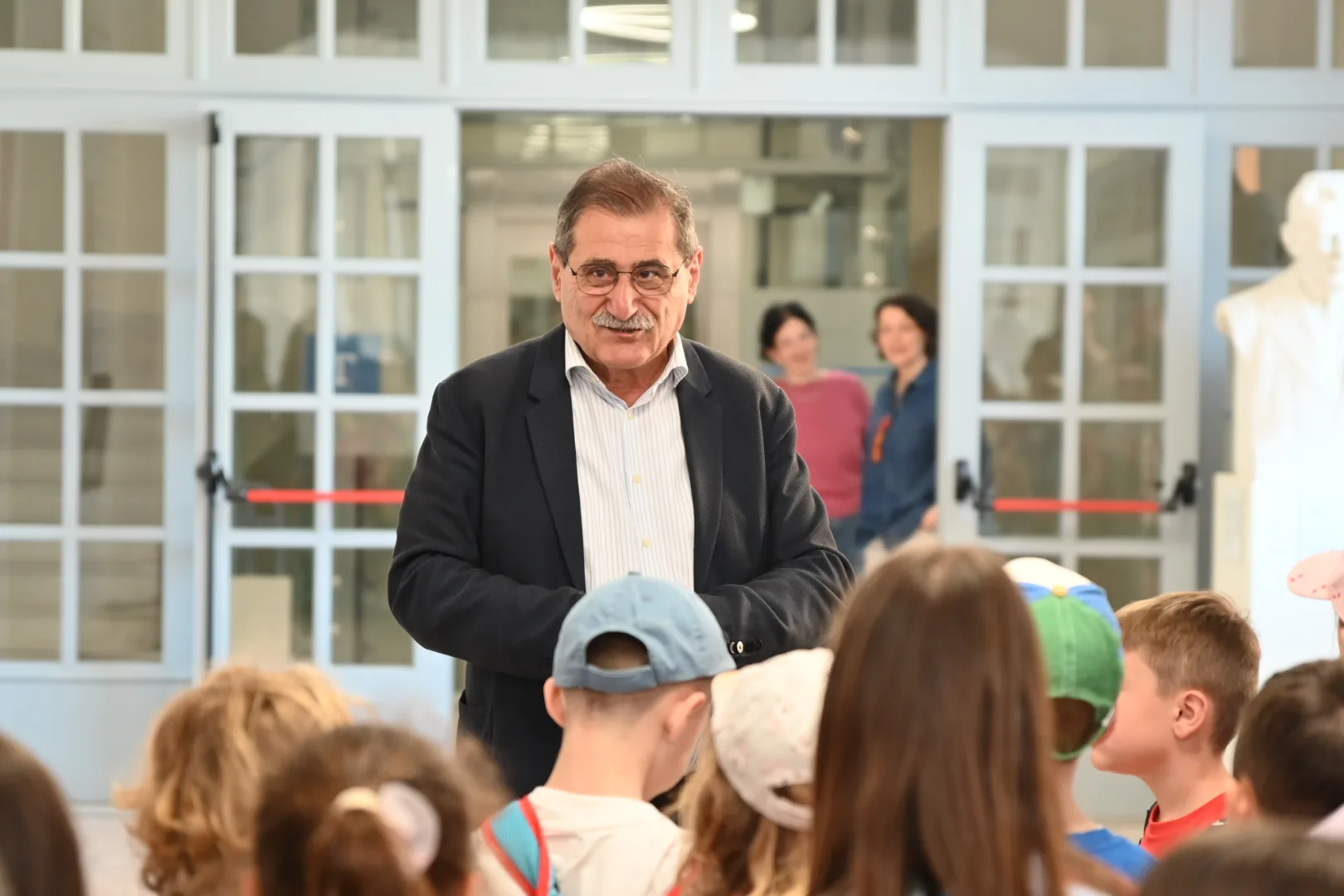 Μαθητές του 48ου Δημοτικού Σχολείου Αγυιάς στο Δημαρχείο ΦΩΤΟ 4 Μαθητές του 48ου Δημοτικού Σχολείου Αγυιάς στο Δημαρχείο ΦΩΤΟ