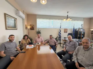 Δυτική Αχαΐα: Ο Γρ.Αλεξόπουλος με εμπόρους εν όψει καλοκαιριού και τουρισμού