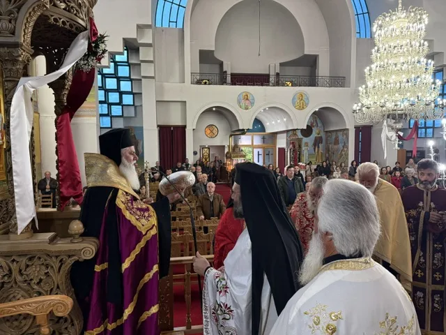 Στον πανηγυρίζοντα ναό Αγίου Αθανασίου Αιγίου ο Μητροπολίτης Ιερώνυμος ΦΩΤΟ