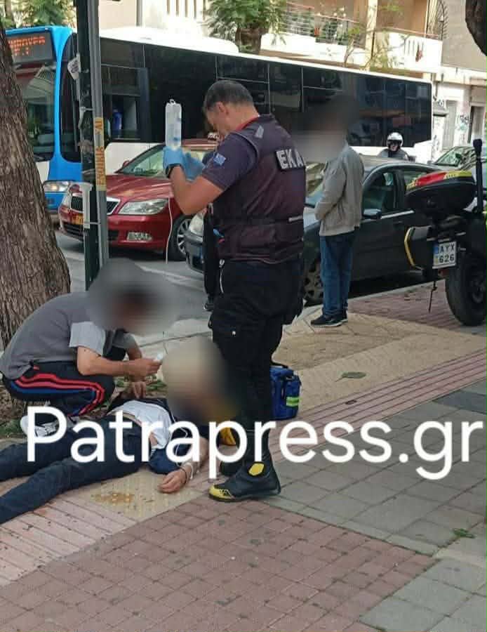 Πάτρα: Πτώση άνδρα στο κέντρο - Άμεσα στο σημείο οι Πρώτες Βοήθειες (ΦΩΤΟ)
