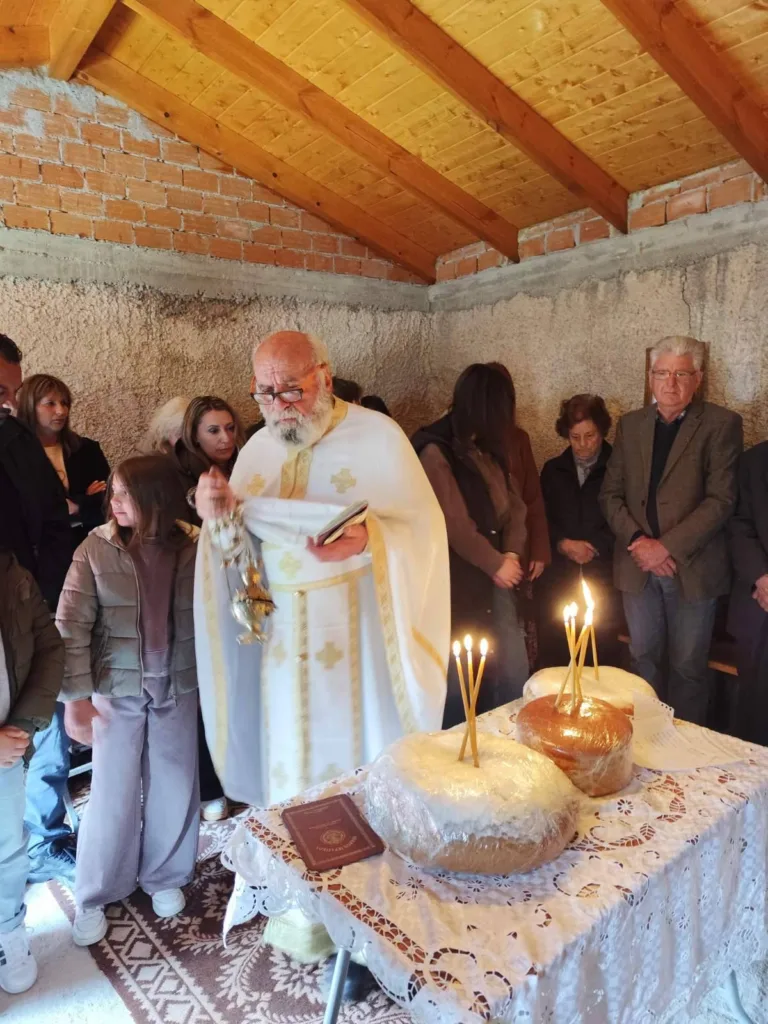 Το έθιμο της Κουλούρας στον Αγιο Αθανάσιο Λεοντίου Αχαΐας ΦΩΤΟ