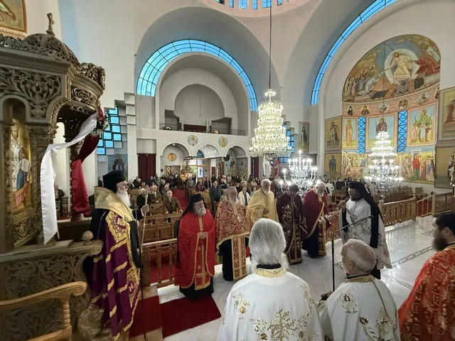 Στον πανηγυρίζοντα ναό Αγίου Αθανασίου Αιγίου ο Μητροπολίτης Ιερώνυμος ΦΩΤΟ