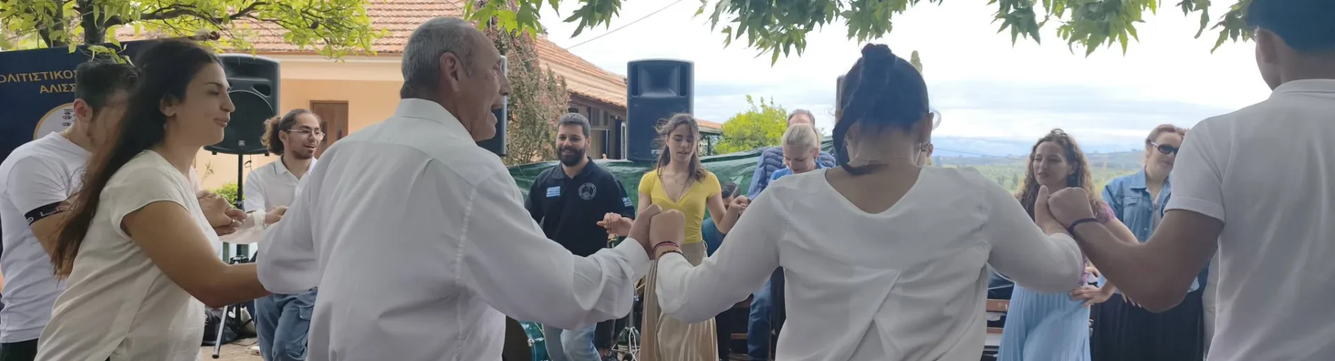 Τα έθιμα για την Πρωτομαγιά, στα Λουσικά ΦΩΤΟ