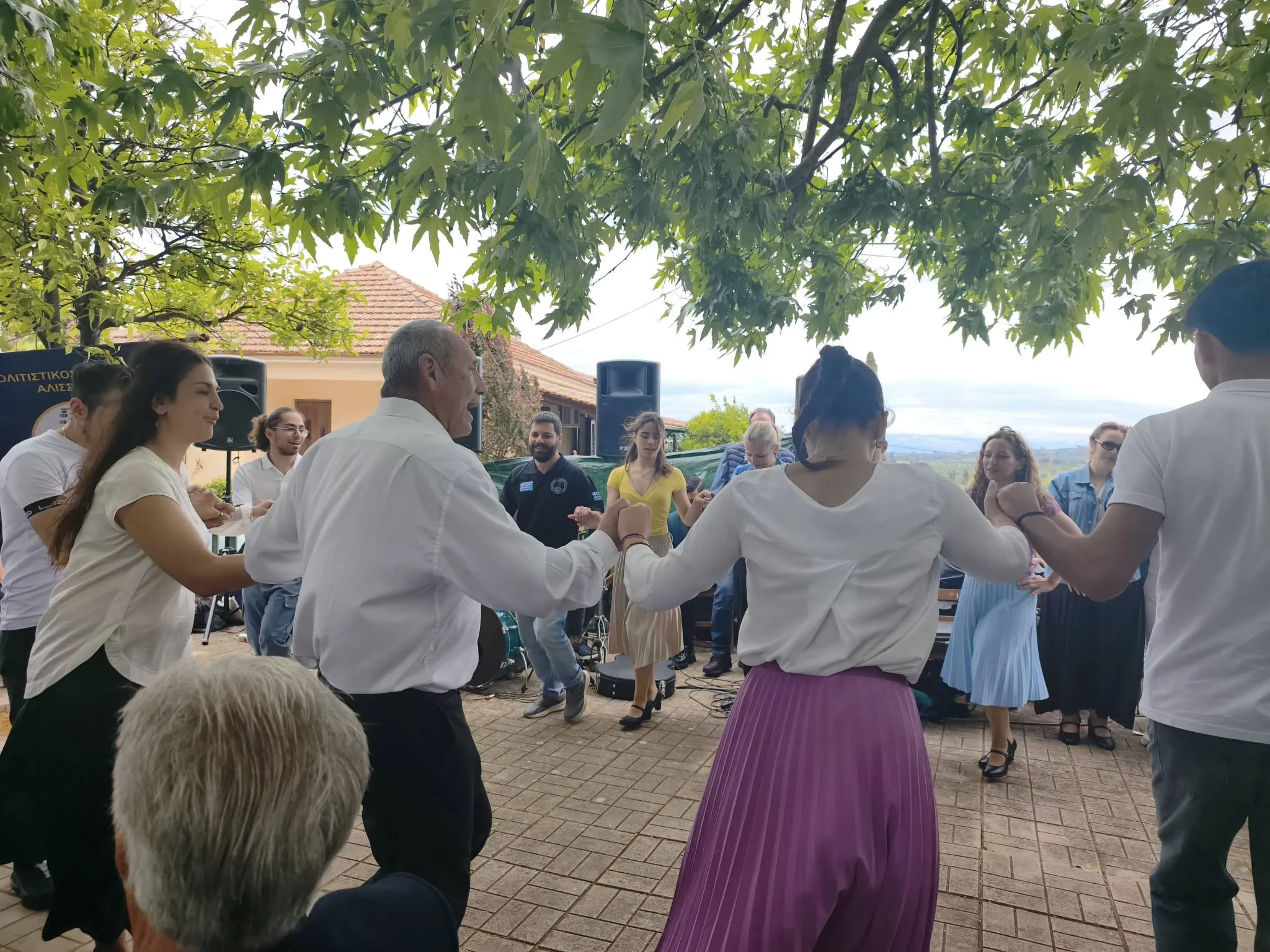 Τα έθιμα για την Πρωτομαγιά, στα Λουσικά ΦΩΤΟ 4 Τα έθιμα για την Πρωτομαγιά, στα Λουσικά ΦΩΤΟ