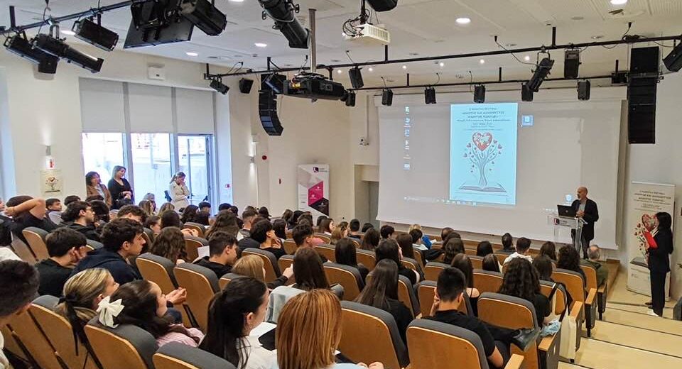 Το 2ο Μαθητικό φεστιβάλ ελευθερίας της έκφρασης των μαθητών ΦΩΤΟ