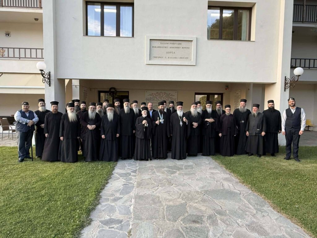 Αχαΐα: Πρώτη, ιστορική επίσκεψη από Αγιορείτες σε Μέγα Σπήλαιο και Αγία Λαύρα ΦΩΤΟ 49 Αχαΐα: Πρώτη, ιστορική επίσκεψη από Αγιορείτες σε Μέγα Σπήλαιο και Αγία Λαύρα ΦΩΤΟ