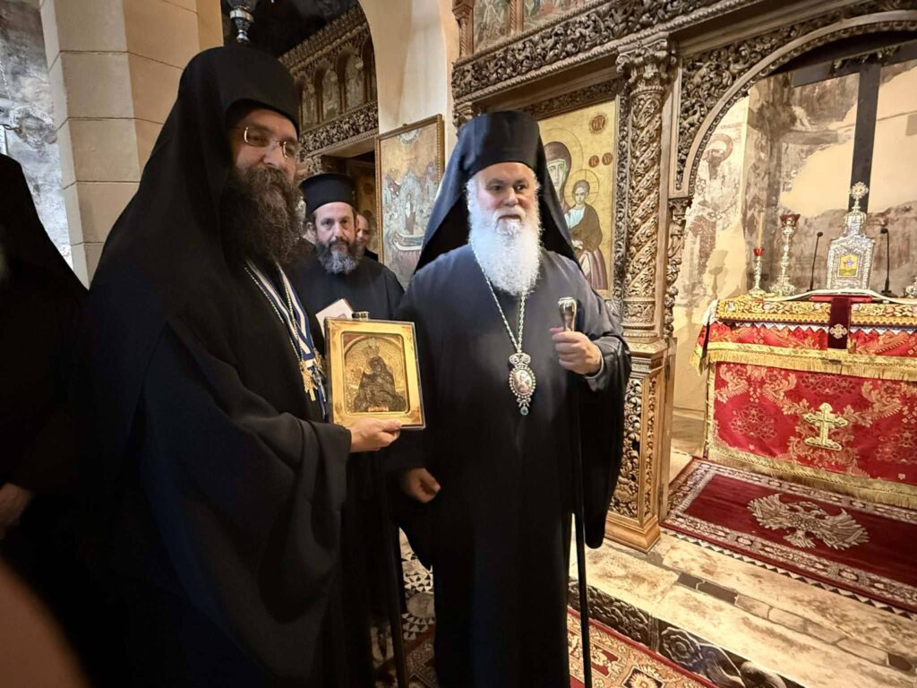 Αχαΐα: Πρώτη, ιστορική επίσκεψη από Αγιορείτες σε Μέγα Σπήλαιο και Αγία Λαύρα ΦΩΤΟ 40 Αχαΐα: Πρώτη, ιστορική επίσκεψη από Αγιορείτες σε Μέγα Σπήλαιο και Αγία Λαύρα ΦΩΤΟ