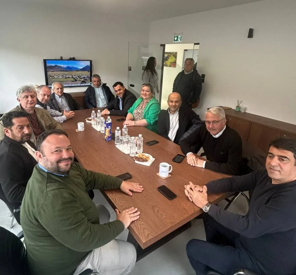 Καλάβρυτα: Η περιοδεία του ευρωβουλευτή του ΠΑΣΟΚ Γ. Μανιάτη - Οι προκλήσεις του Πρωτογενούς Τομέα ΦΩΤΟ