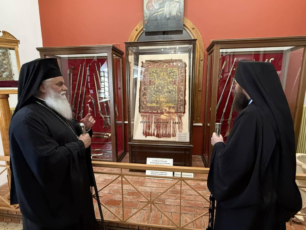 Αχαΐα: Πρώτη, ιστορική επίσκεψη από Αγιορείτες σε Μέγα Σπήλαιο και Αγία Λαύρα ΦΩΤΟ 31 Αχαΐα: Πρώτη, ιστορική επίσκεψη από Αγιορείτες σε Μέγα Σπήλαιο και Αγία Λαύρα ΦΩΤΟ