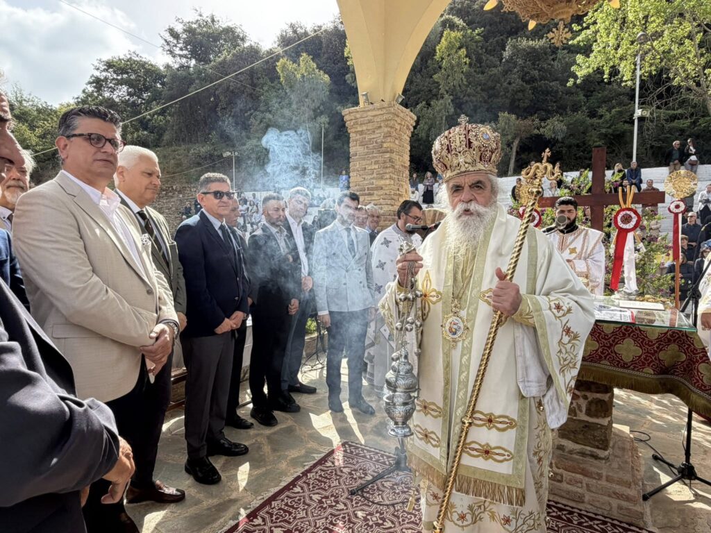 Σπάτα Αχαΐας: Χιλιάδες κόσμου στον Αγιο Νικόλαο - Πεζοπορία χιλιομέτρων και με κάθε μέσο πιστοί στο Μοναστήρι ΒΙΝΤΕ0-ΦΩΤΟ 29 Σπάτα Αχαΐας: Χιλιάδες κόσμου στον Αγιο Νικόλαο - Πεζοπορία χιλιομέτρων και με κάθε μέσο πιστοί στο Μοναστήρι ΒΙΝΤΕ0-ΦΩΤΟ