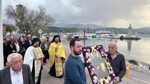Λιτάνευση στον Αγιο Νικόλαο της παραλίας Αιγίου ΦΩΤΟ