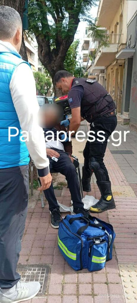 Πάτρα: Πτώση άνδρα στο κέντρο - Άμεσα στο σημείο οι Πρώτες Βοήθειες (ΦΩΤΟ)