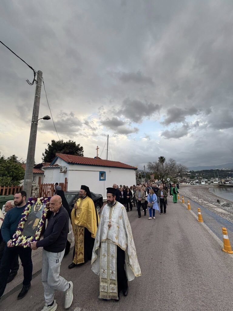 Λιτάνευση στον Αγιο Νικόλαο της παραλίας Αιγίου ΦΩΤΟ 10 Λιτάνευση στον Αγιο Νικόλαο της παραλίας Αιγίου ΦΩΤΟ