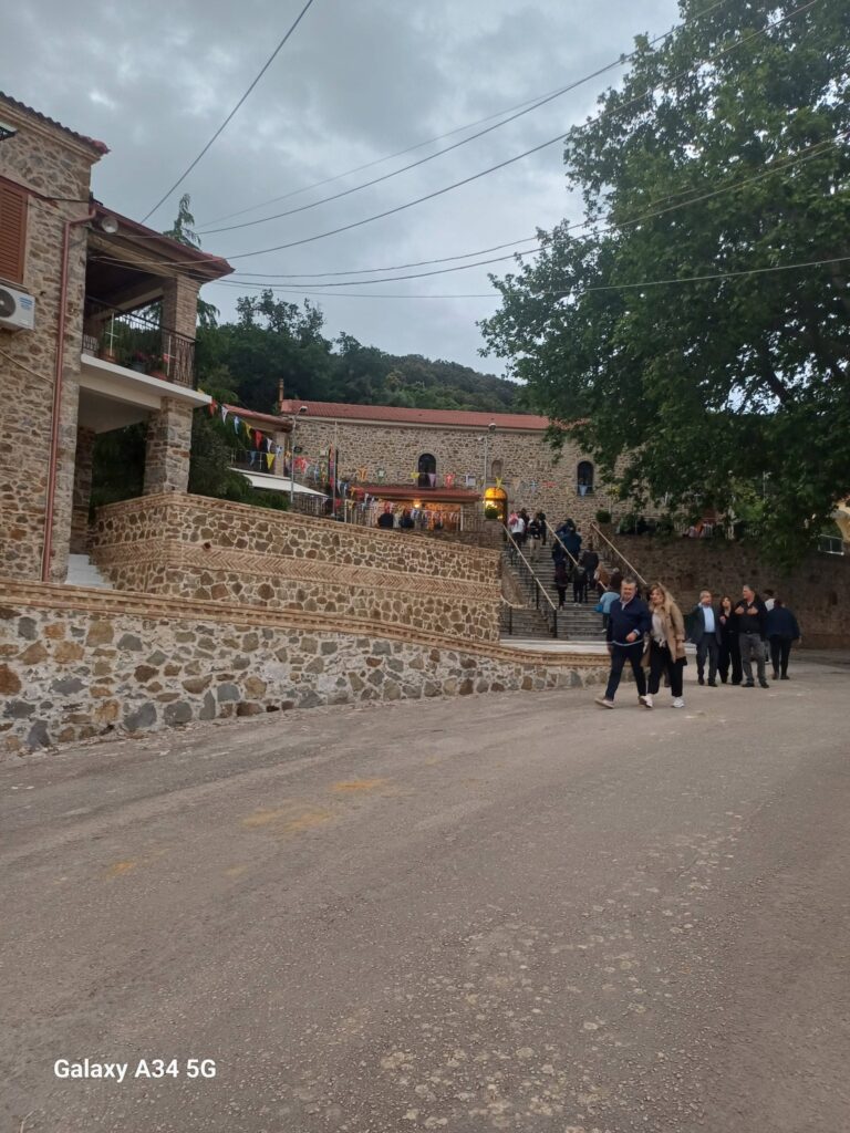Προσκύνημα στον Άγιο Νικόλαο στα Σπάτα ΦΩΤΟ 32 Προσκύνημα στον Άγιο Νικόλαο στα Σπάτα ΦΩΤΟ
