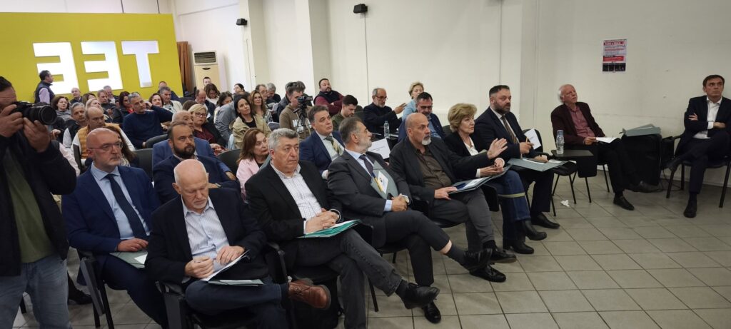 Πάτρα: «Κατάρρευση» του ΕΦΚΑ Αχαΐας βλέπουν οι εργαζόμενοι - Τραγικές επιπτώσεις για τους ασφαλισμένους ΦΩΤΟ 32 Πάτρα: «Κατάρρευση» του ΕΦΚΑ Αχαΐας βλέπουν οι εργαζόμενοι - Τραγικές επιπτώσεις για τους ασφαλισμένους ΦΩΤΟ