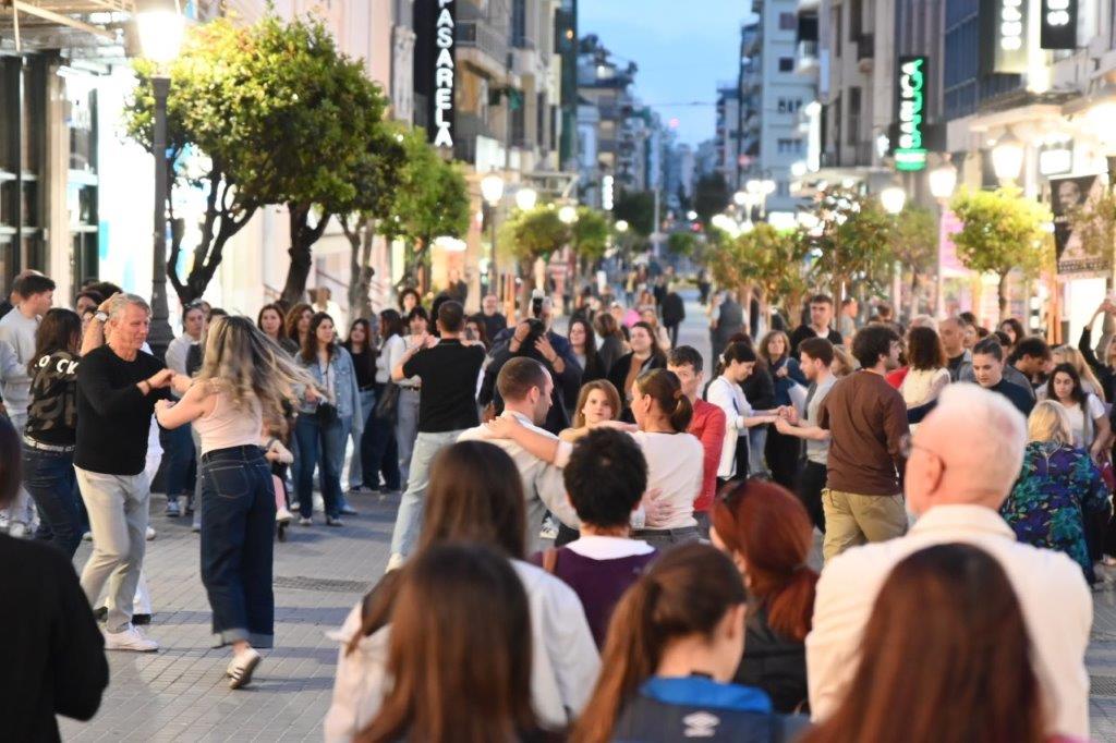 Η Παγκόσμια Ημέρα Χορού με τον φακό του Δήμου Πατρέων ΦΩΤΟ 35 Η Παγκόσμια Ημέρα Χορού με τον φακό του Δήμου Πατρέων ΦΩΤΟ