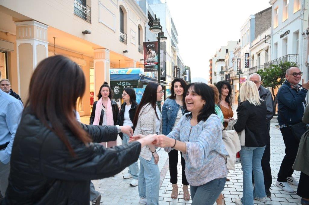 Η Παγκόσμια Ημέρα Χορού με τον φακό του Δήμου Πατρέων ΦΩΤΟ 40 Η Παγκόσμια Ημέρα Χορού με τον φακό του Δήμου Πατρέων ΦΩΤΟ