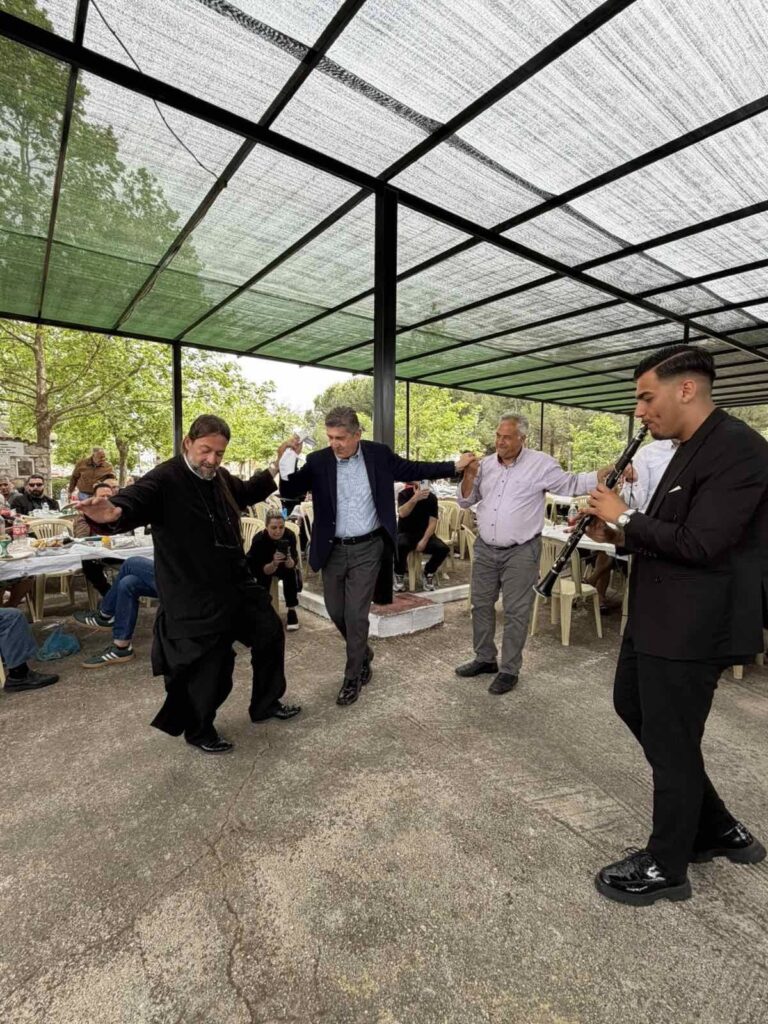 Η Θρησκευτική πανήγυρη του Αγίου Νικολάου στα Νιφορέικα ΦΩΤ0 30 Η Θρησκευτική πανήγυρη του Αγίου Νικολάου στα Νιφορέικα ΦΩΤ0