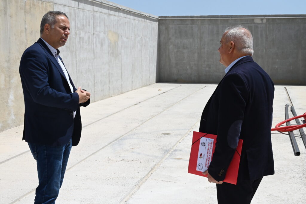Αίγιο: Οι νέοι χώροι περισυλλογής απορριμμάτων για προστασία της υγείας ΦΩΤΟ 34 Αίγιο: Οι νέοι χώροι περισυλλογής απορριμμάτων για προστασία της υγείας ΦΩΤΟ