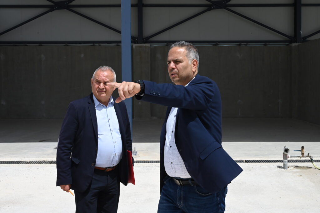 Αίγιο: Οι νέοι χώροι περισυλλογής απορριμμάτων για προστασία της υγείας ΦΩΤΟ 35 Αίγιο: Οι νέοι χώροι περισυλλογής απορριμμάτων για προστασία της υγείας ΦΩΤΟ