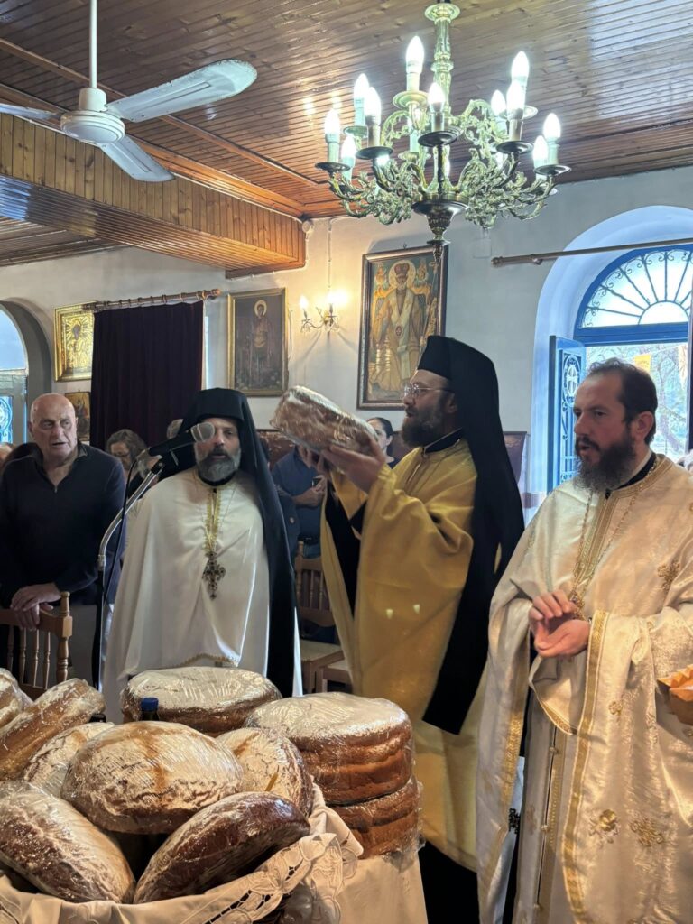 Λιτάνευση στον Αγιο Νικόλαο της παραλίας Αιγίου ΦΩΤΟ