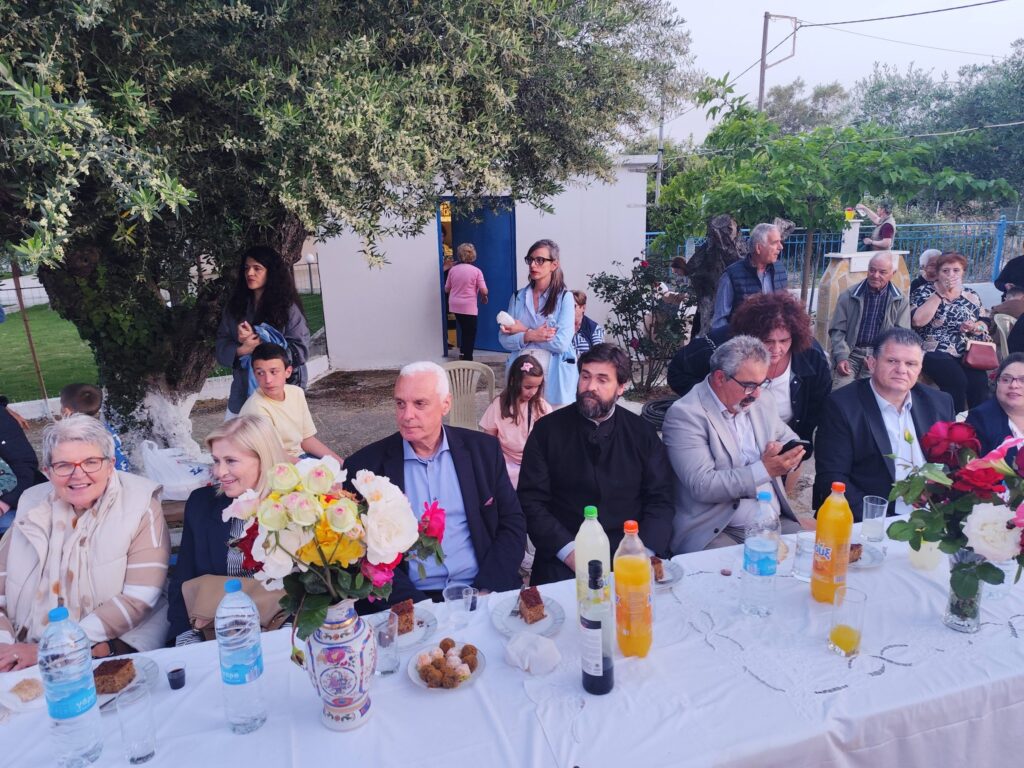 Με χορούς εορτάστηκε ο Αγιος Νικόλαος Κάτω Αλισσού ΦΩΤΟ 29 Με χορούς εορτάστηκε ο Αγιος Νικόλαος Κάτω Αλισσού ΦΩΤΟ