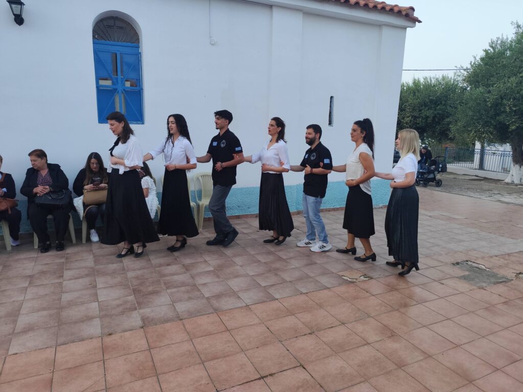 Με χορούς εορτάστηκε ο Αγιος Νικόλαος Κάτω Αλισσού ΦΩΤΟ 34 Με χορούς εορτάστηκε ο Αγιος Νικόλαος Κάτω Αλισσού ΦΩΤΟ
