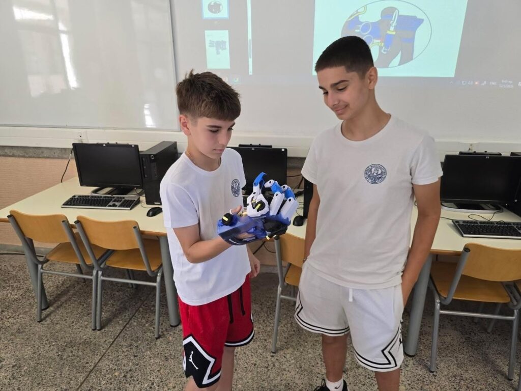 Βιωματικές δράσεις STEM στο Αρσάκειο Γυμνασιο Πάτρας ΦΩΤΟ 31 Βιωματικές δράσεις STEM στο Αρσάκειο Γυμνασιο Πάτρας ΦΩΤΟ