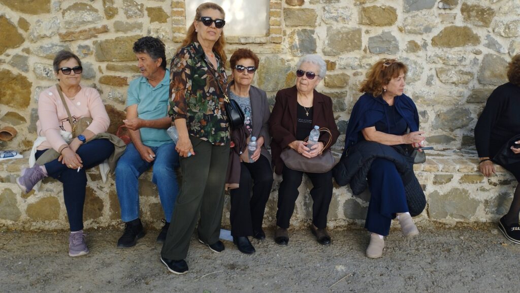 Στα Σπάτα για προσκύνημα ο Σύλλογος Αγίου Βασιλείου Ρίου ΦΩΤΟ 