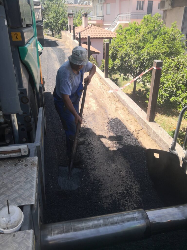 Πάτρα: Ριψοκίνδυνη αποκατάσταση δρόμων στο...«λίφτινγκ» της Καλλιθέας ΦΩΤΟ 33 Πάτρα: Ριψοκίνδυνη αποκατάσταση δρόμων στο...«λίφτινγκ» της Καλλιθέας ΦΩΤΟ