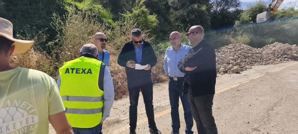 Καλλιθέα Πατρών: Τελειώνει η διαπλάτυνση του δρόμου...«γεφύρι της Άρτας» προς Χαλανδρίτσα ΦΩΤΟ 32 Καλλιθέα Πατρών: Τελειώνει η διαπλάτυνση του δρόμου...«γεφύρι της Άρτας» προς Χαλανδρίτσα ΦΩΤΟ