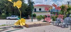 Η πιο όμορφη πλατεία στο Γηροκομειό Πατρών ΦΩΤΟ