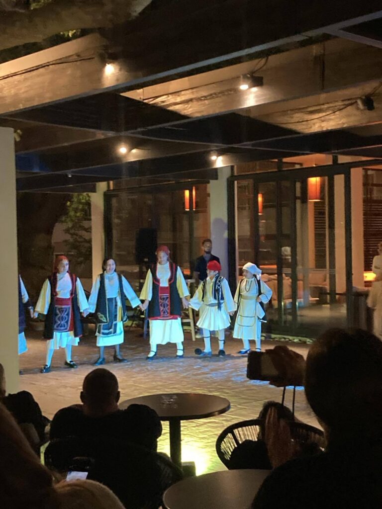 Η πρώτη φετινή παράσταση του Χορευτικού Ομίλου «Αχαιοί» ΦΩΤΟ 30 Η πρώτη φετινή παράσταση του Χορευτικού Ομίλου «Αχαιοί» ΦΩΤΟ