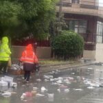 Αίγιο: Γέμισε ο δρόμος...φρούτα και ζαρζαβατικά - Η Λαΐκή στο έλεος της βροχής ΦΩΤΟ