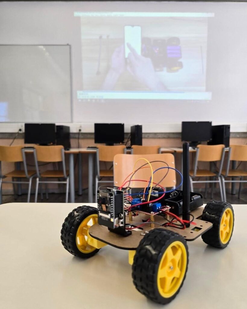 Βιωματικές δράσεις STEM στο Αρσάκειο Γυμνασιο Πάτρας ΦΩΤΟ 29 Βιωματικές δράσεις STEM στο Αρσάκειο Γυμνασιο Πάτρας ΦΩΤΟ